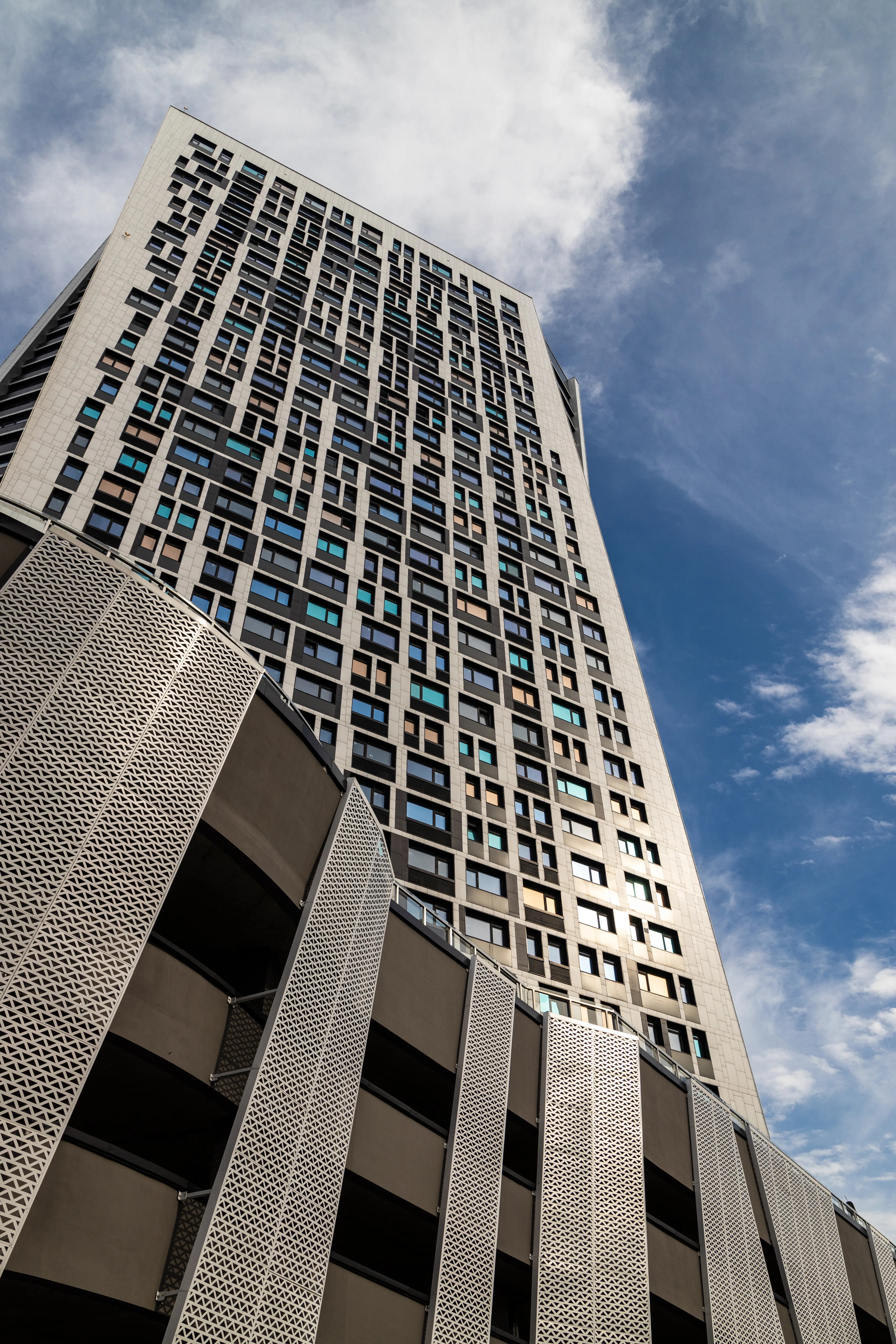 Biurowiec 20 pięter